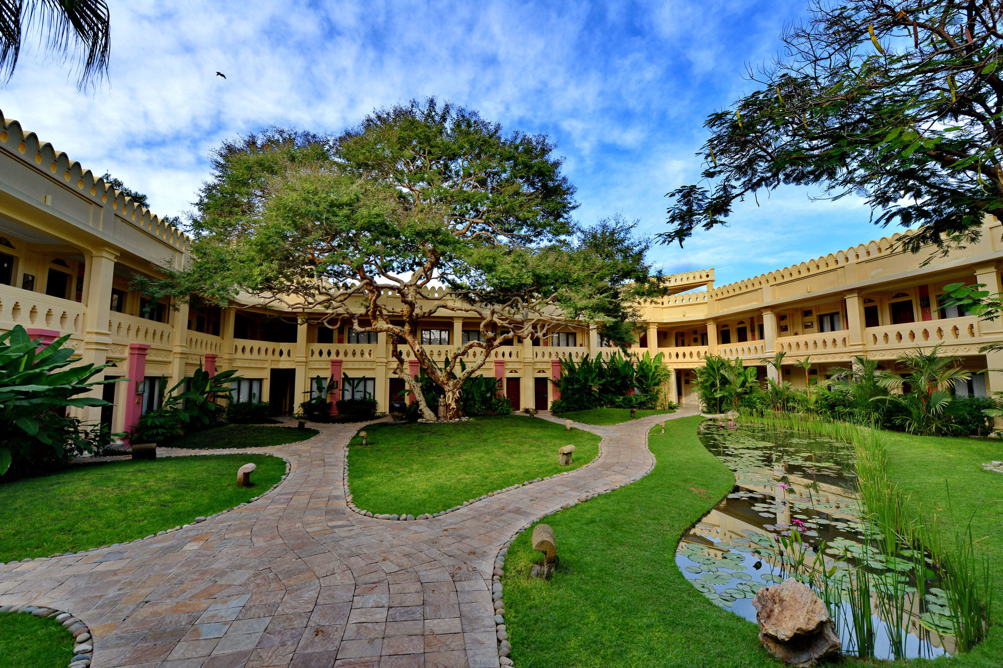 Areindmar Hotel Bagan Exterior photo